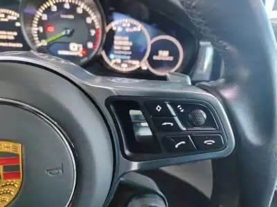 Sell Porsche Panamera 2017 - 67750 EUR, 99900 km - AUTO.MOTO.pt