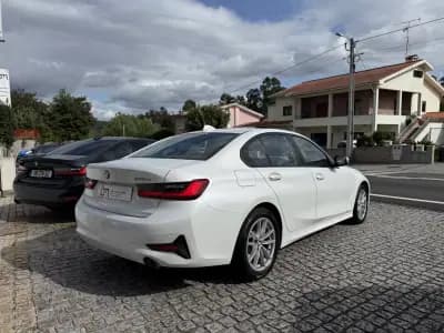 Vendo BMW 330e 2019 - 18990 EUR, 209877 km - AUTO.MOTO.pt