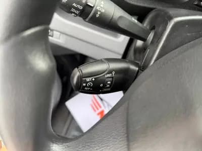 Vendo Peugeot Expert 2019 - 13900 EUR, 148050 km - AUTO.MOTO.pt