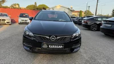 Vendo Opel Astra Sports Tourer 2021 - 11640 EUR, 149717 km - AUTO.MOTO.pt