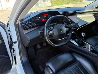 Vendo Peugeot 308 SW 2022 - 20999 EUR, 149350 km - AUTO.MOTO.pt