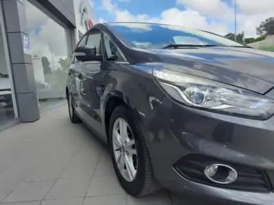 Vendo Ford S-Max 2016 - 17750 EUR, 151186 km - AUTO.MOTO.pt