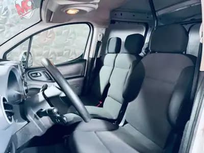 Sell Peugeot e-Partner 2017 - 10990 EUR, 23174 km - AUTO.MOTO.pt