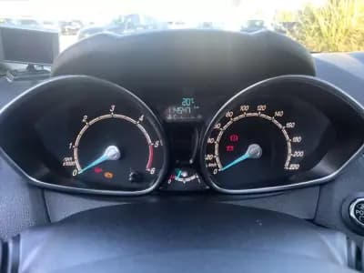 Sell Ford Fiesta 2015 - 11250 EUR, 114547 km - AUTO.MOTO.pt