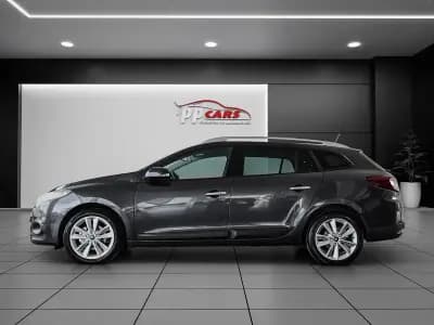 Vendo Renault Mégane Sport Tourer 2009 - 10450 EUR, 160000 km - AUTO.MOTO.pt