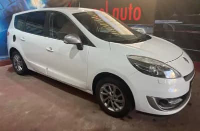 Vendo Renault Grand Scénic 2012 - 8899 EUR, 230000 km - AUTO.MOTO.pt