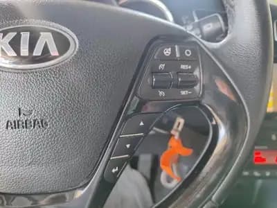Vendo Kia Ceed SW 2015 - 8990 EUR, 144200 km - AUTO.MOTO.pt