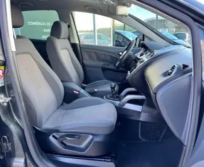 Sell SEAT Altea 2010 - 5450 EUR, 235460 km - AUTO.MOTO.pt