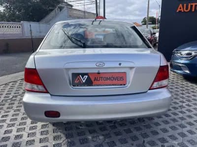 Vendo Hyundai Accent 2003 - 4250 EUR, 252434 km - AUTO.MOTO.pt