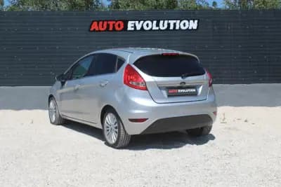 Sell Ford Fiesta 2009 - 5990 EUR, 180000 km - AUTO.MOTO.pt