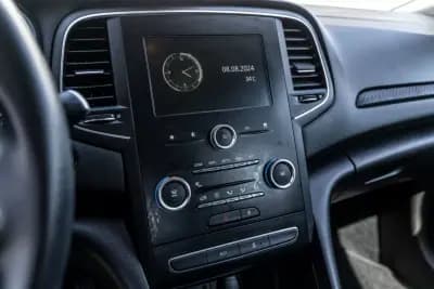 Vendo Renault Mégane 2019 - 14990 EUR, 124445 km - AUTO.MOTO.pt