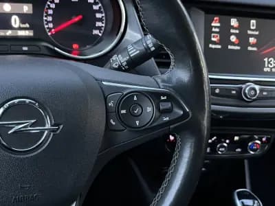 Vendo Opel Crossland 2021 - 17990 EUR, 81000 km - AUTO.MOTO.pt