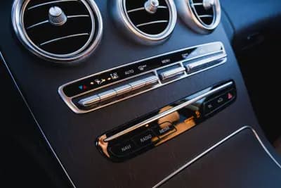 Vendo Mercedes-Benz C 220 2020 - 30900 EUR, 169000 km - AUTO.MOTO.pt