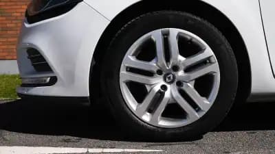 Vendo Renault Clio 2018 - 12000 EUR, 78100 km - AUTO.MOTO.pt