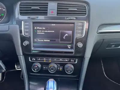 Vendo Volkswagen Golf 2015 - 16900 EUR, 139035 km - AUTO.MOTO.pt