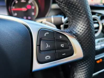 Vendo Mercedes-Benz GLC 220 2018 - 29950 EUR, 198985 km - AUTO.MOTO.pt