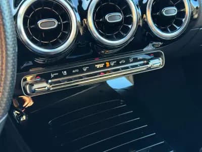 Sell Mercedes-Benz CLA 180 2021 - 31750 EUR, 93000 km - AUTO.MOTO.pt