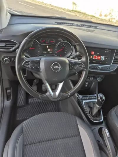 Sell Opel Crossland X 2019 - 10450 EUR, 147430 km - AUTO.MOTO.pt