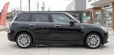 Vendo MINI Clubman 2016 - 16550 EUR, 129000 km - AUTO.MOTO.pt