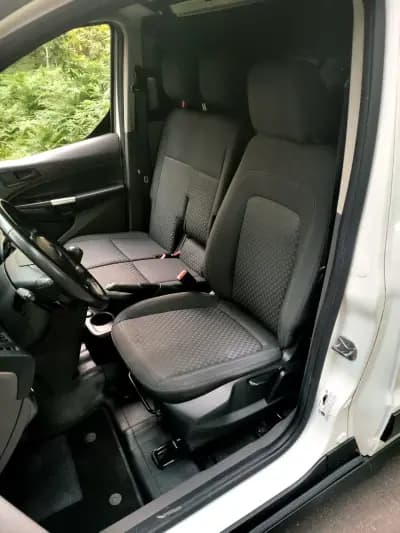 Sell Ford Transit Connect 2019 - 11990 EUR, 179000 km - AUTO.MOTO.pt