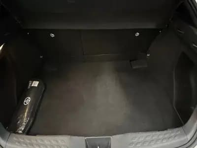 Vendo Toyota C-HR 2023 - 26800 EUR, 29000 km - AUTO.MOTO.pt