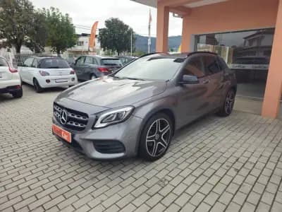 Vendo Mercedes-Benz GLA 180 2019 - 23500 EUR, 109731 km - AUTO.MOTO.pt