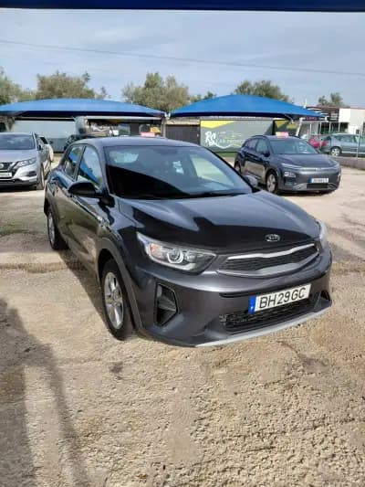 Sell Kia Stonic 2018 - 15900 EUR, 145020 km - AUTO.MOTO.pt