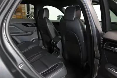 Sell Jaguar F-Pace 2018 - 33900 EUR, 70000 km - AUTO.MOTO.pt