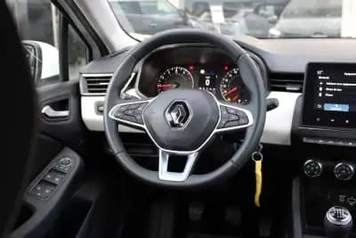 Sell Renault Clio 2020 - 13400 EUR, 95969 km - AUTO.MOTO.pt