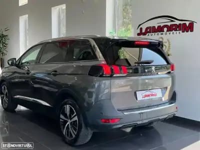 Vendo Peugeot 5008 2017 - 22500 EUR, 161123 km - AUTO.MOTO.pt
