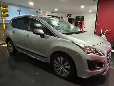 Vendo Peugeot 3008 2014 - 10950 EUR, 233000 km - AUTO.MOTO.pt