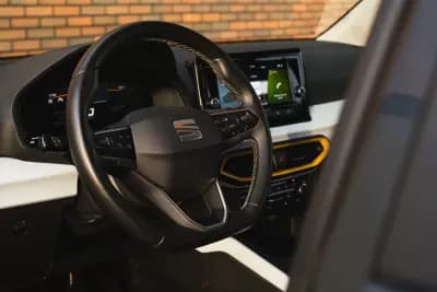 Sell SEAT Arona 2024 - 17500 EUR, 23700 km - AUTO.MOTO.pt