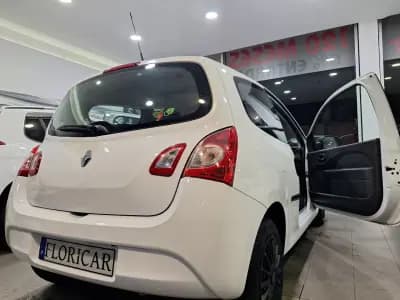 Vendo Renault Twingo 2014 - 5900 EUR, 161264 km - AUTO.MOTO.pt