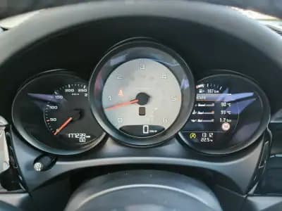 Vendo Porsche Macan 2014 - 42950 EUR, 177239 km - AUTO.MOTO.pt