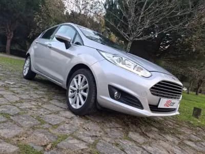Sell Ford Fiesta 2016 - 9990 EUR, 87600 km - AUTO.MOTO.pt