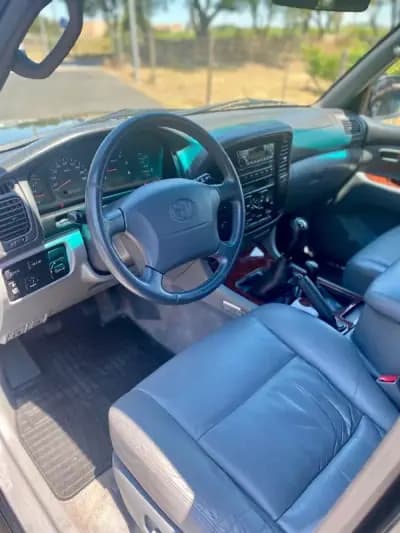 Vendo Toyota Land Cruiser 1998 - 46500 EUR, 229433 km - AUTO.MOTO.pt