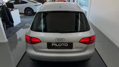 Vendo Audi A4 Avant 2008 - 9990 EUR, 300335 km - AUTO.MOTO.pt