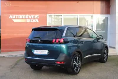 Vendo Peugeot 5008 2018 - 21990 EUR, 116000 km - AUTO.MOTO.pt