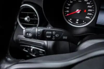 Sell Mercedes-Benz C 180 2020 - 20900 EUR, 212147 km - AUTO.MOTO.pt