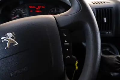 Sell Peugeot Boxer 2019 - 19999 EUR, 172000 km - AUTO.MOTO.pt