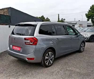 Sell Citroën C4 Spacetourer 2019 - 19900 EUR, 90359 km - AUTO.MOTO.pt