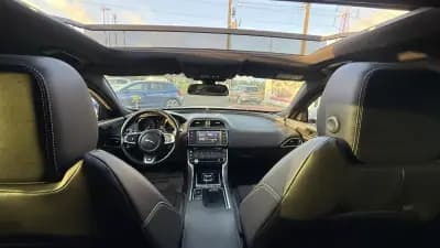 Sell Jaguar XE 2017 - 16990 EUR, 190000 km - AUTO.MOTO.pt