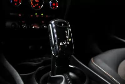 Vendo MINI Clubman 2021 - 18990 EUR, 114563 km - AUTO.MOTO.pt