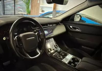 Sell Land Rover Range Rover Velar 2019 - 37200 EUR, 90000 km - AUTO.MOTO.pt