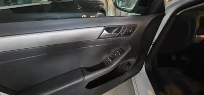 Vendo Volkswagen Jetta 2017 - 8990 EUR, 260000 km - AUTO.MOTO.pt