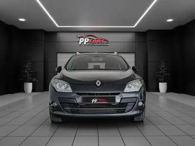 Vendo Renault Mégane Sport Tourer 2009 - 10450 EUR, 160000 km - AUTO.MOTO.pt