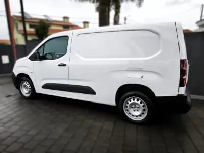 Vendo Peugeot Partner 2020 - 13950 EUR, 114372 km - AUTO.MOTO.pt