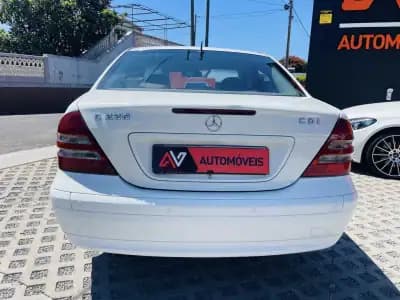 Sell Mercedes-Benz C 200 2000 - 7950 EUR, 211507 km - AUTO.MOTO.pt