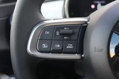 Vendo Fiat 600e 2023 - 29980 EUR, 7039 km - AUTO.MOTO.pt