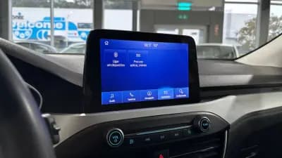 Vendo Ford Focus SW 2021 - 12999 EUR, 160121 km - AUTO.MOTO.pt